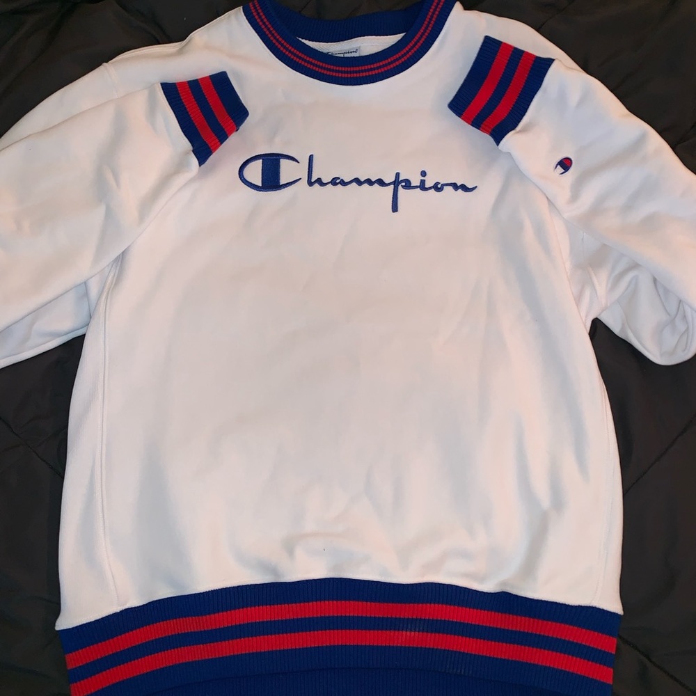 New champion crew neck